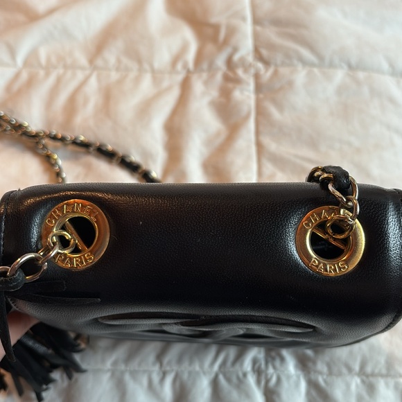 Vintage Chanel Crossbody Bag - Picture 10 of 12